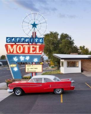 Sapphire Motel Image