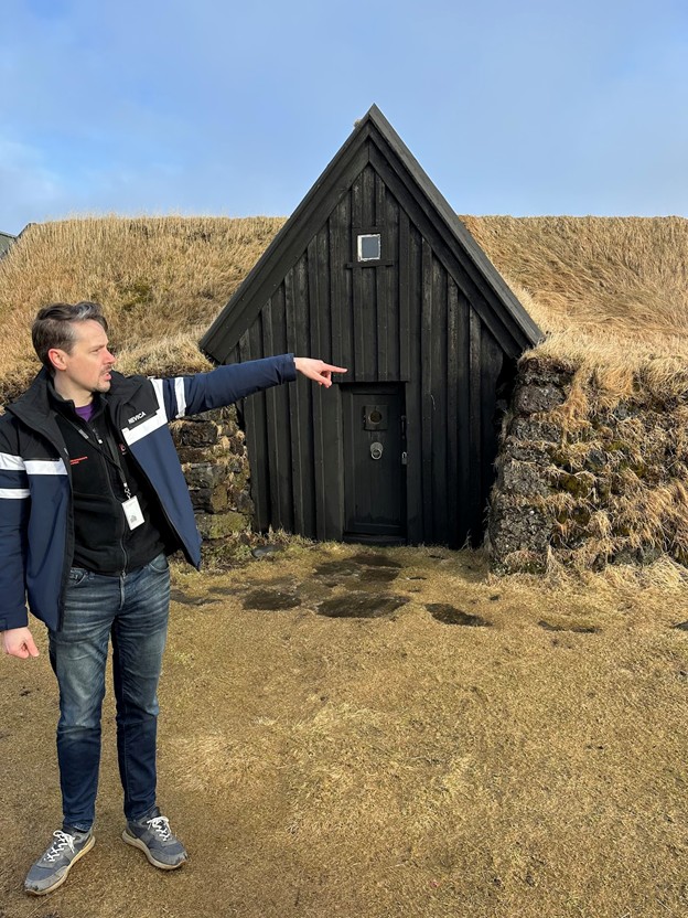 Tour Guide